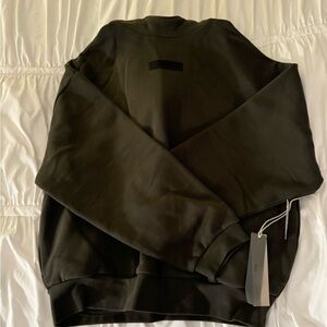 Essentials sweatshirt NWT